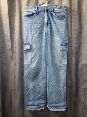 Just USA Women’s 30/10 Light Wash Wide Leg Cargo Jean